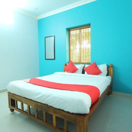 Jms Guest House Tirunallar Екстериор снимка