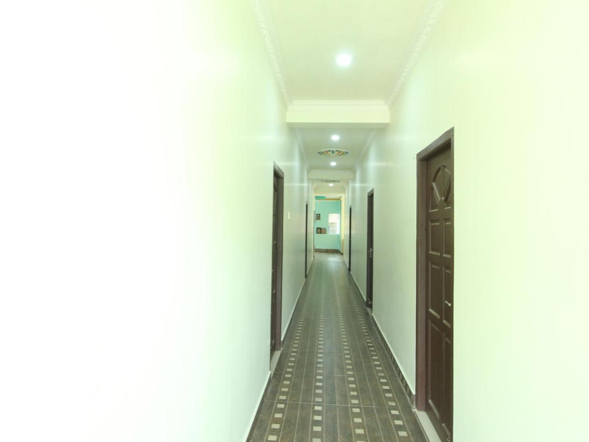 Jms Guest House Tirunallar Екстериор снимка